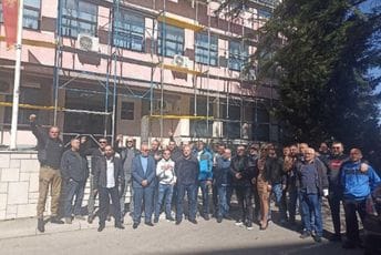 Odložen postupak protiv 35 osoba zbog incidenta 13. jula u Nikšiću Odložen postupak protiv 35 osoba zbog incidenta 13. jula u Nikšiću