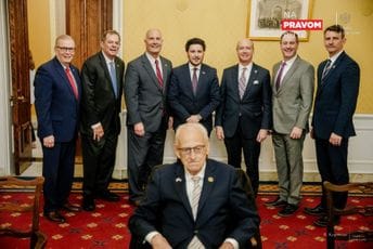 Abazović sa kongresmenima u Kapitolu: Potvrđena posvećenost Crne Gore evroatlanskim saveznicima Abazović sa kongresmenima u Kapitolu: Potvrđena posvećenost Crne Gore evroatlanskim saveznicima