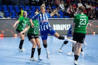 Oproštaj 'plavih' od LŠ: U Budimpešti odigrale bolje nego u "Morači", ali na kraju je bilo minus pet Oproštaj 'plavih' od LŠ: U Budimpešti odigrale bolje nego u "Morači", ali na kraju je bilo minus pet