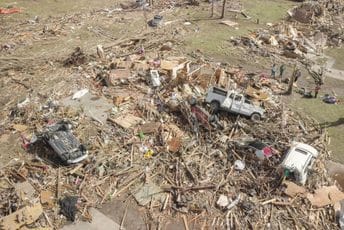 Teška katastrofa: Pogledajte šta je ostalo od gradića u Misisipiju nakon tornada (FOTO)