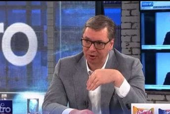 Vučić: Ćutim na uvrede Đukanovića, odgovor će dobiti u ponedjeljak Vučić: Ćutim na uvrede Đukanovića, odgovor će dobiti u ponedjeljak