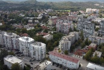 Nikšićanin pretučen, završio u bolnici: Napalo ga više ljudi, prethodno mu prepriječili put