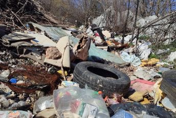 Zbog nepravilnog skladištenja otpada 13 krivičnih prijava Zbog nepravilnog skladištenja otpada 13 krivičnih prijava