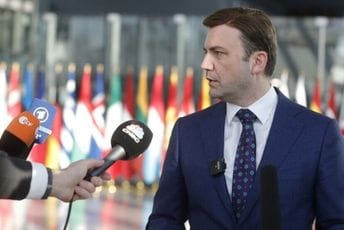 Osmani: Zapadni Balkan posebno izložen zloćudnom uticaju trećih strana Osmani: Zapadni Balkan posebno izložen zloćudnom uticaju trećih strana