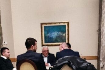 Milatović DF-u obećao da će lobirati za njih kako bi ušli u Vladu? Milatović DF-u obećao da će lobirati za njih kako bi ušli u Vladu?