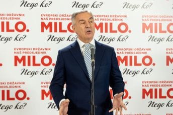 Đukanović: Sumnjam da će se svi glasovi onih koji nisu prošli u drugi krug olako prikloniti Milatoviću Đukanović: Sumnjam da će se svi glasovi onih koji nisu prošli u drugi krug olako prikloniti Milatoviću