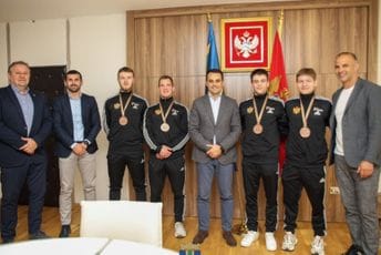 Raičević ugostio muški kata tim crnogorske reprezentacije: Bronzana medalja za ponos našem gradu i državi Raičević ugostio muški kata tim crnogorske reprezentacije: Bronzana medalja za ponos našem gradu i državi