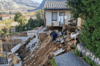 Opština Kotor: Nadležni organi da utvrde odgovornost za urušavanje kuća u Novom naselju, obezbijedićemo smještaj za porodice Opština Kotor: Nadležni organi da utvrde odgovornost za urušavanje kuća u Novom naselju, obezbijedićemo smještaj za porodice