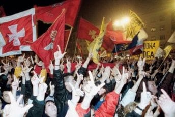 Stara garda nije i nikad neće biti ono što je bio Liberalni savez Crne Gore, daleko su od izvornih principa iz devedesetih Stara garda nije i nikad neće biti ono što je bio Liberalni savez Crne Gore, daleko su od izvornih principa iz devedesetih