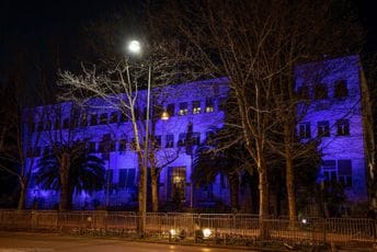 Skupština je večeras u plavoj boji Skupština je večeras u plavoj boji