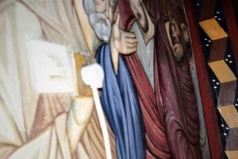 Izum Srpske pravoslavne crkve: Svetac sa štekerom u Manastiru Reževići Izum Srpske pravoslavne crkve: Svetac sa štekerom u Manastiru Reževići