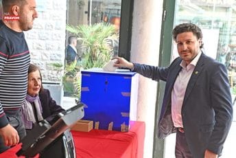 Abazović: Crna Goro, neka ti je srećna sloboda