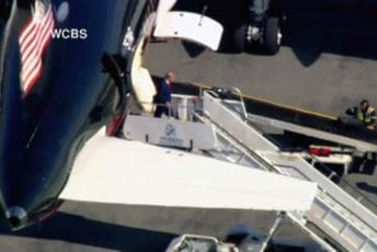 Tramp je upravo sletio u Njujork: Prvo će se sastati sa advokatima, pa ide na suđenje Tramp je upravo sletio u Njujork: Prvo će se sastati sa advokatima, pa ide na suđenje