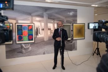 „Kolekcije solidarne budućnosti“ pred cetinjskom publikom: Kultura povezuje ljude, znanje i kreativnost „Kolekcije solidarne budućnosti“ pred cetinjskom publikom: Kultura povezuje ljude, znanje i kreativnost