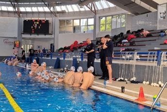 Poraz crnogorskih vaterpolista od Mađarske Poraz crnogorskih vaterpolista od Mađarske