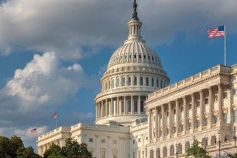 Lideri američkog Senata traže od Rusiji da oslobodi uhapšenog novinara Vol strit džornala Lideri američkog Senata traže od Rusiji da oslobodi uhapšenog novinara Vol strit džornala