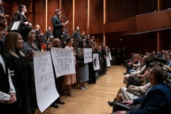 Udruženje glumaca: Publiko, godinama se trudimo, pridružite nam se u utorak na protestu ispred Vlade Udruženje glumaca: Publiko, godinama se trudimo, pridružite nam se u utorak na protestu ispred Vlade