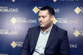 Stanišić: Leteći cirkus Dritana Abazovića Stanišić: Leteći cirkus Dritana Abazovića