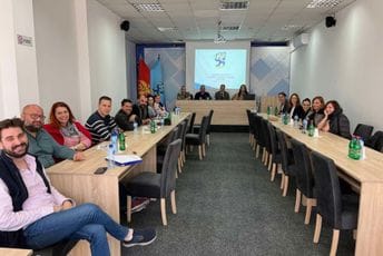 Kultura nije plijen: Protest zbog prijedloga da Vujović bude ministarka kulture 31. oktobra ispred Skupštine Kultura nije plijen: Protest zbog prijedloga da Vujović bude ministarka kulture 31. oktobra ispred Skupštine