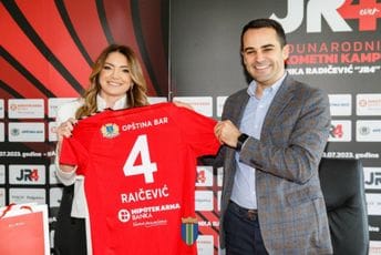 Bar domaćin velikog rukometnog kampa za djevojčice, vodiće ga Jovanka Radičević Bar domaćin velikog rukometnog kampa za djevojčice, vodiće ga Jovanka Radičević