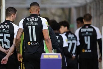 Haos u srpskoj Superligi: Igrači Partizana sinoć napustili utakmicu, a njihovi suparnici danas ne žele da je nastave Haos u srpskoj Superligi: Igrači Partizana sinoć napustili utakmicu, a njihovi suparnici danas ne žele da je nastave