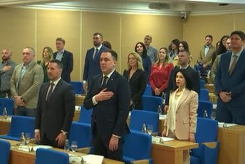 Odbornici DPS, SD i SDP podnose tužbu zbog dešavanja na današnjoj sjednici Odbornici DPS, SD i SDP podnose tužbu zbog dešavanja na današnjoj sjednici
