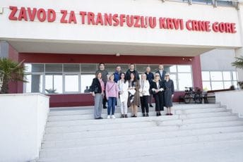 Zaposleni u Centralnoj banci učestvovali u akciji dobrovoljnog davanja krvi Zaposleni u Centralnoj banci učestvovali u akciji dobrovoljnog davanja krvi