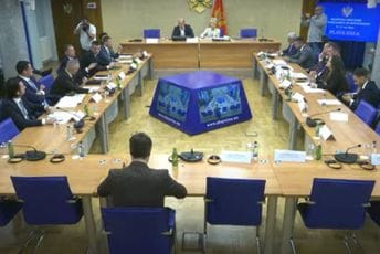 Povodom dešavanja u sektoru bezbjednosti: Danas nastavak saslušanja Abazovića, Adžića, Novovića... Povodom dešavanja u sektoru bezbjednosti: Danas nastavak saslušanja Abazovića, Adžića, Novovića...