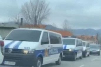 Cetinje: PTJ i SPO upali u pogrešan stan i maltretirali rukometnog sudiju Cetinje: PTJ i SPO upali u pogrešan stan i maltretirali rukometnog sudiju