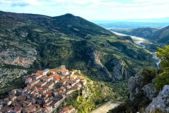 Doselite i bićete plaćeni za to: Ovo su evropska mjesta sa najpovoljnijim podsticajima Doselite i bićete plaćeni za to: Ovo su evropska mjesta sa najpovoljnijim podsticajima