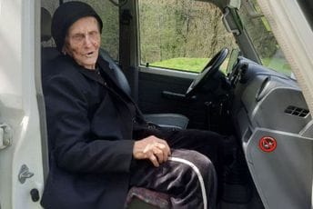 Najstarija Kolašinka preselila se u Bijelo Polje: Baka Danica nova stanarka u Domu starih Najstarija Kolašinka preselila se u Bijelo Polje: Baka Danica nova stanarka u Domu starih