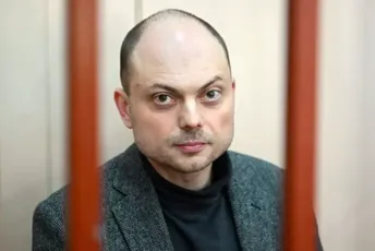Zbog kritikovanja rata: Ruski opozicioni aktivista osuđen na 25 godina zatvora Zbog kritikovanja rata: Ruski opozicioni aktivista osuđen na 25 godina zatvora