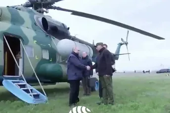 Putin iznenada doputovao u Ukrajinu, posjetio vojnu komandu u Hersonu Putin iznenada doputovao u Ukrajinu, posjetio vojnu komandu u Hersonu