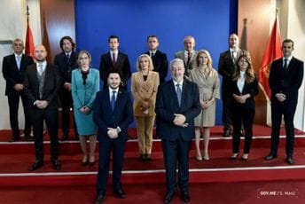 Članovima vlade Zdravka Krivokapića ukinute naknade po prestanku funkcije Članovima vlade Zdravka Krivokapića ukinute naknade po prestanku funkcije