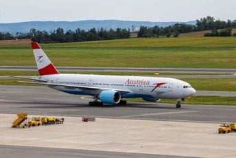 Avion se nakon dva sata leta vratio u Beč jer se pet od osam toaleta pokvarilo Avion se nakon dva sata leta vratio u Beč jer se pet od osam toaleta pokvarilo