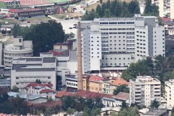 Napadnut u Baru: Mladi sportista iz Sarajeva uspješno operisan Napadnut u Baru: Mladi sportista iz Sarajeva uspješno operisan