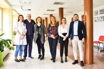 Konsultacije za mališane sa transplantiranom jetrom: Ertekin posjetila Institut za bolesti djece KCCG