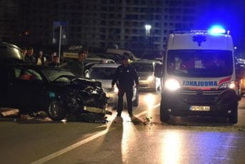 Udes na Starom aerodromu: Više osoba povrijeđeno, prebačeni u KCCG Udes na Starom aerodromu: Više osoba povrijeđeno, prebačeni u KCCG