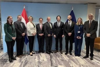 Kovač potpisao Hašku konvenciju o priznavanju i izvršenju stranih presuda u građanskim i privrednim stvarima Kovač potpisao Hašku konvenciju o priznavanju i izvršenju stranih presuda u građanskim i privrednim stvarima