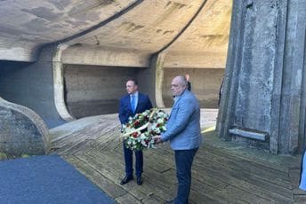 Predstavnici Vlade Crne Gore položili vijenac u Jasenovcu Predstavnici Vlade Crne Gore položili vijenac u Jasenovcu