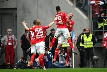 Majnc razbio Bajern, otvorio vrata Dortmundu Majnc razbio Bajern, otvorio vrata Dortmundu