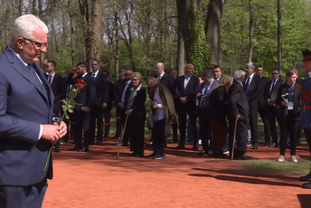 Mandić na poziv Dodika prisustvovao obilježavanju Dana sjećanja na žrtve u Jasenovcu Mandić na poziv Dodika prisustvovao obilježavanju Dana sjećanja na žrtve u Jasenovcu