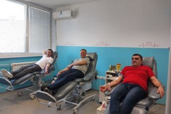 Klub dobrovoljnih davalaca krvi Pivare „Trebjesa“ prikupio 36 jedinica krvi Klub dobrovoljnih davalaca krvi Pivare „Trebjesa“ prikupio 36 jedinica krvi