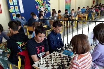 Tim OŠ „Štampar Makarije“ prvak Podgorice u ekipnom šahu Tim OŠ „Štampar Makarije“ prvak Podgorice u ekipnom šahu