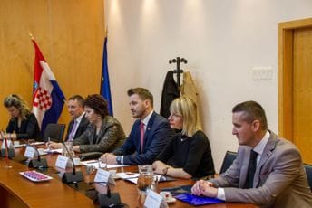 Dukaj sa Malenicom: Jačati saradnju Hrvatske i Crne Gore, kroz realizaciju zajedničkih programa i projekata Dukaj sa Malenicom: Jačati saradnju Hrvatske i Crne Gore, kroz realizaciju zajedničkih programa i projekata