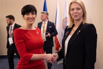 Đurović: Crna Gora može računati na neupitnu podršku Češke na putu ka velikoj evropskoj porodici naroda Đurović: Crna Gora može računati na neupitnu podršku Češke na putu ka velikoj evropskoj porodici naroda