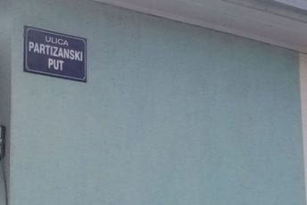Sjutra protest zbog preimenovanja ulica: Blokiraće Partizanski i Hercegovački put Sjutra protest zbog preimenovanja ulica: Blokiraće Partizanski i Hercegovački put