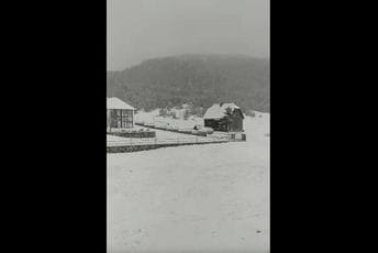 Zima se ne predaje: Na Žabljaku pao snijeg Zima se ne predaje: Na Žabljaku pao snijeg