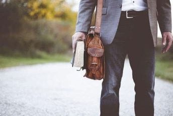 Slučaj Budve opomena, uzimaju novac u svoje ruke Slučaj Budve opomena, uzimaju novac u svoje ruke