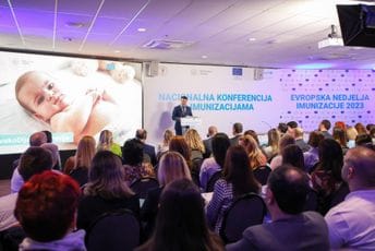 Santander: Niska stopa imunizacije u CG već 10 godina; Galić: Rezultat u sprovođenju vakcinacije mjeriti brojem sačuvanih života Santander: Niska stopa imunizacije u CG već 10 godina; Galić: Rezultat u sprovođenju vakcinacije mjeriti brojem sačuvanih života
